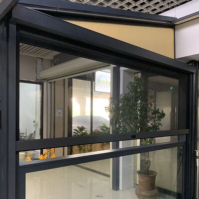 100 Series Manual Operation Zipper Roller Blind with No Power Supply Required and 20,000 Push-Pull Cycles