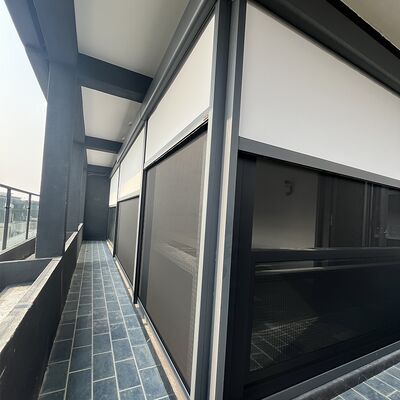 Double-layer zipper roller blind with dual-layer fabric, custom fabric pairing, and maximum width ≤4.5m